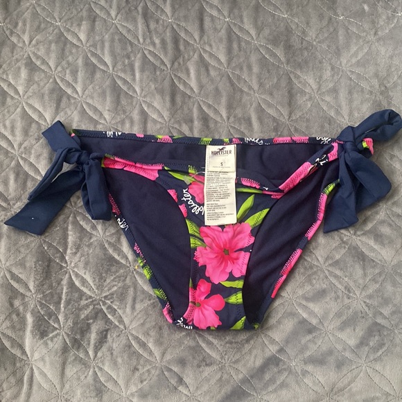 Lot of 5 swimsuit bottoms - Picture 10 of 11